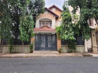 Bán biệt thự 4pn, 3wc tại đường 10a, bình hưng hòa b, bình tân, 23 tỷ thương lượng, dt250 m², hot!