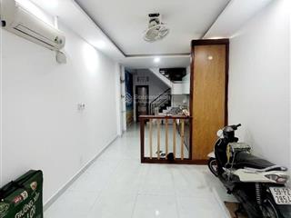 Nét hạ 300 triệu nguyễn hiền  quận 3  hxh  37m2 4 tầng