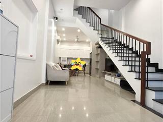 Bán nhà hộ khẩu hai bà  ngõ quỳnh nhà dân xây độc lập, thoáng trước sau 35m2 mt 3,8m giá chỉ 7,4tỷ