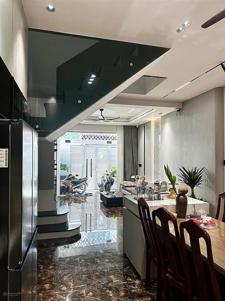Bán nhàdt75m23t4pnôtôtránhgần biểnnguyễn chíchvĩnh hoàntchỉ 5tỷ2