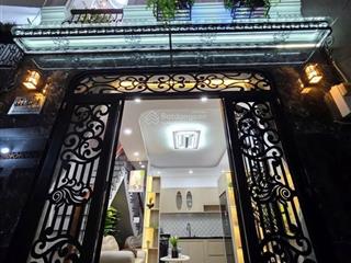Bán nhà đường oto ở đ.đinh công trángp.tân địnhq1. giá 4tỷ3/73m2, cho thuê 28tr/th gần công viên