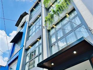 Tôi cần bán nhà đường 7m bùi thị xuânphạm ngũ lãoq1.giá 4tỷ690/81m2 cho thuê 30tr gần cv tao đàn