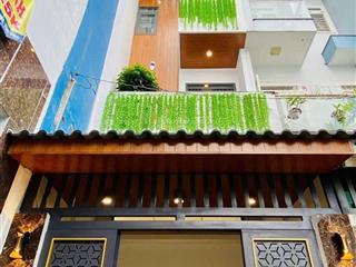 Tôi kẹt tiền bán nhà đường oto cách mạng tháng támp9q3. giá 4tỷ800/89,4m2 gần chợ thuê 27tr/th