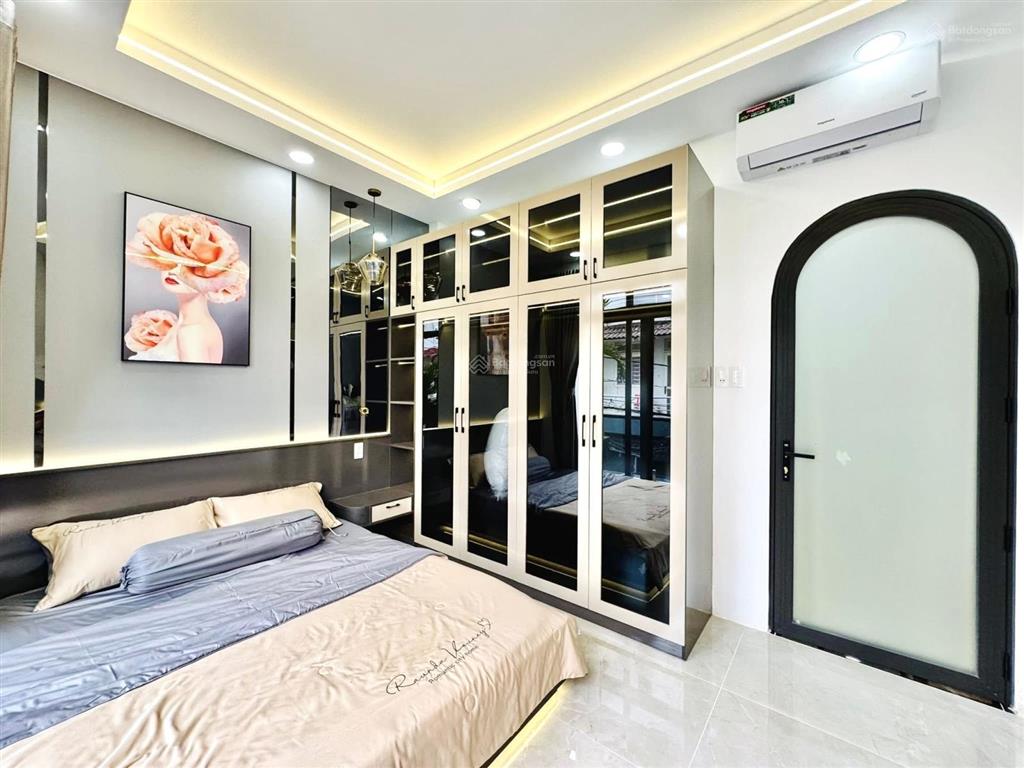 Chú tư lớn tuổi muốn bán nhà phan đình phùngp1phú nhuận. giá 4tỷ290/83,6m2 gần cao đẳng thuê 21tr