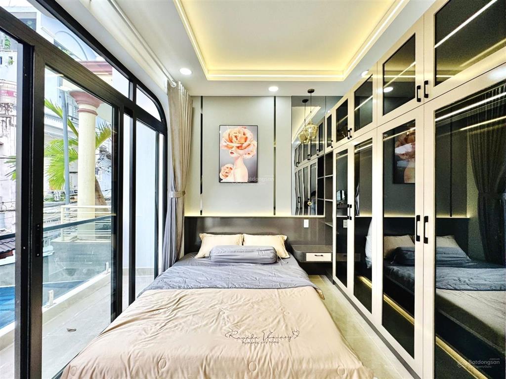 Chú tư lớn tuổi muốn bán nhà phan đình phùngp1phú nhuận. giá 4tỷ290/83,6m2 gần cao đẳng thuê 21tr