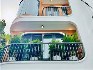 Vợ chồng chú đầm bán nhà đường 6m phan văn hânp17bình thạnh. 4tỏi5/85m2 cho thuê 25tr giáp q1