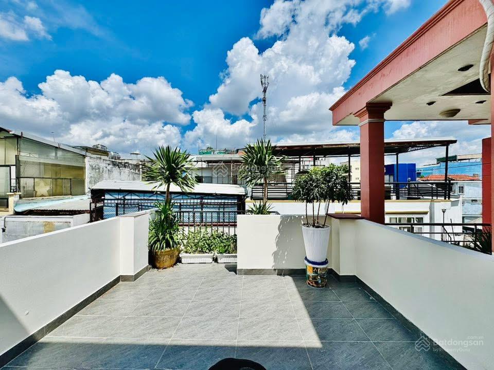 Cần bán gấp nhà đường oto trần huy liệup11phú nhuận. chỉ 4tỷ2/79m2 gần trường tiểu học, thuê 24tr