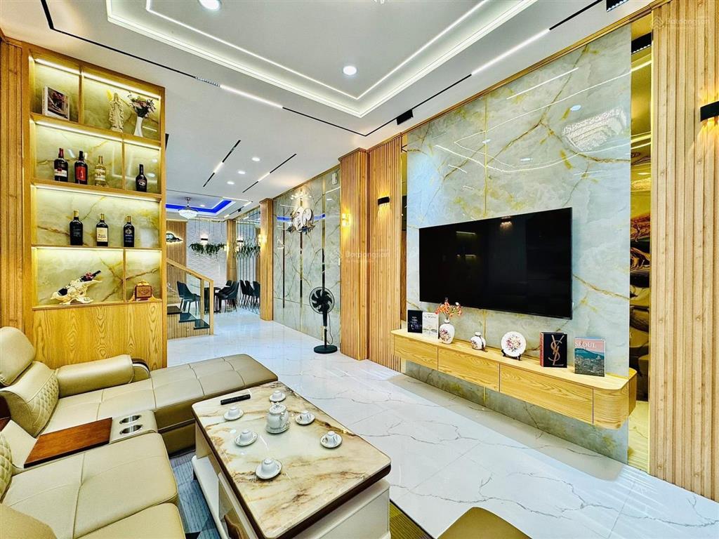 Cần bán gấp nhà đường oto trần huy liệup11phú nhuận. chỉ 4tỷ2/79m2 gần trường tiểu học, thuê 24tr