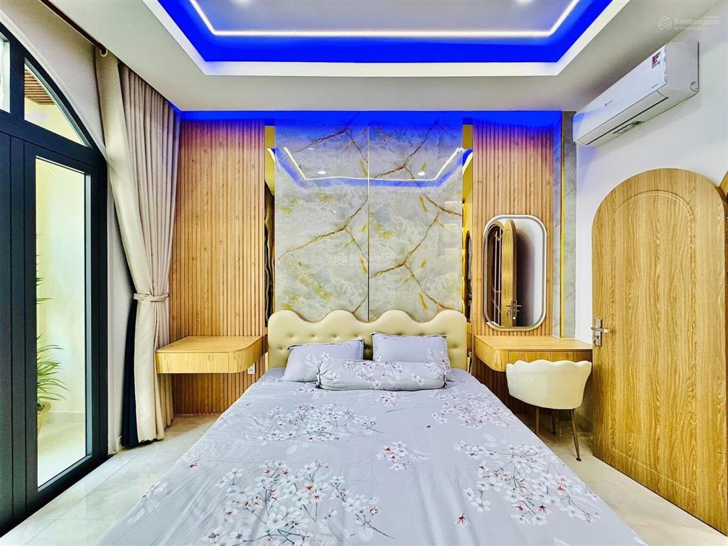 Cần bán gấp nhà đường oto trần huy liệup11phú nhuận. chỉ 4tỷ2/79m2 gần trường tiểu học, thuê 24tr