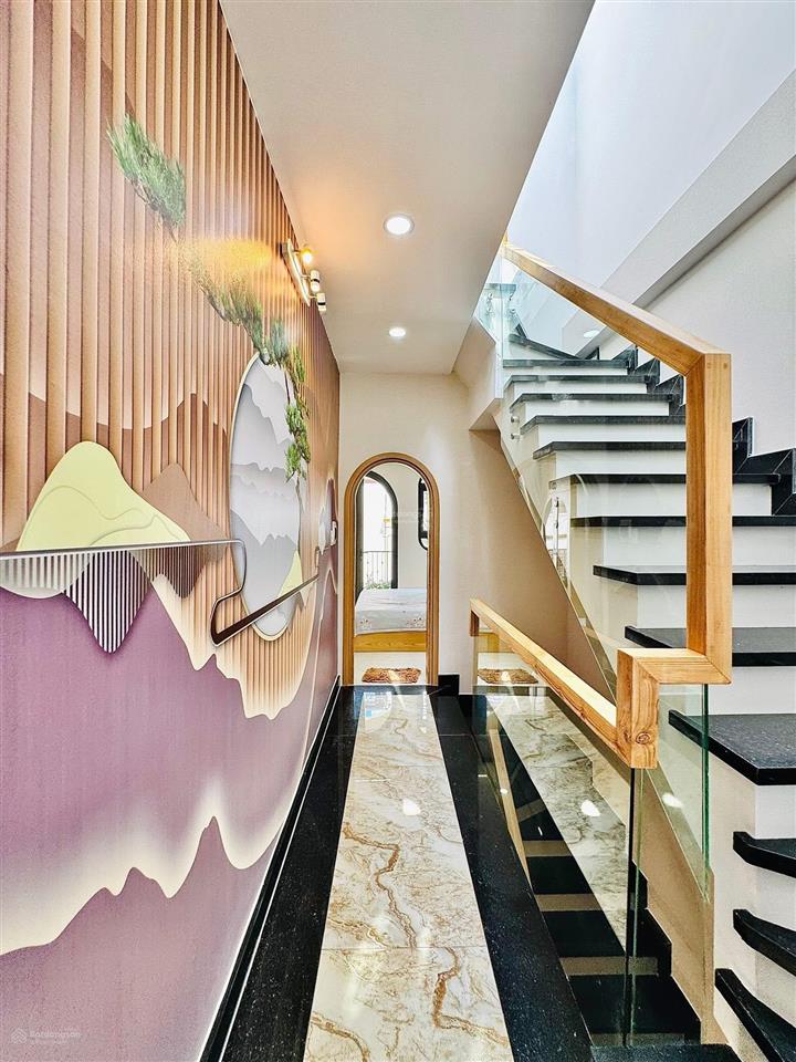 Cần bán gấp nhà đường oto trần huy liệup11phú nhuận. chỉ 4tỷ2/79m2 gần trường tiểu học, thuê 24tr