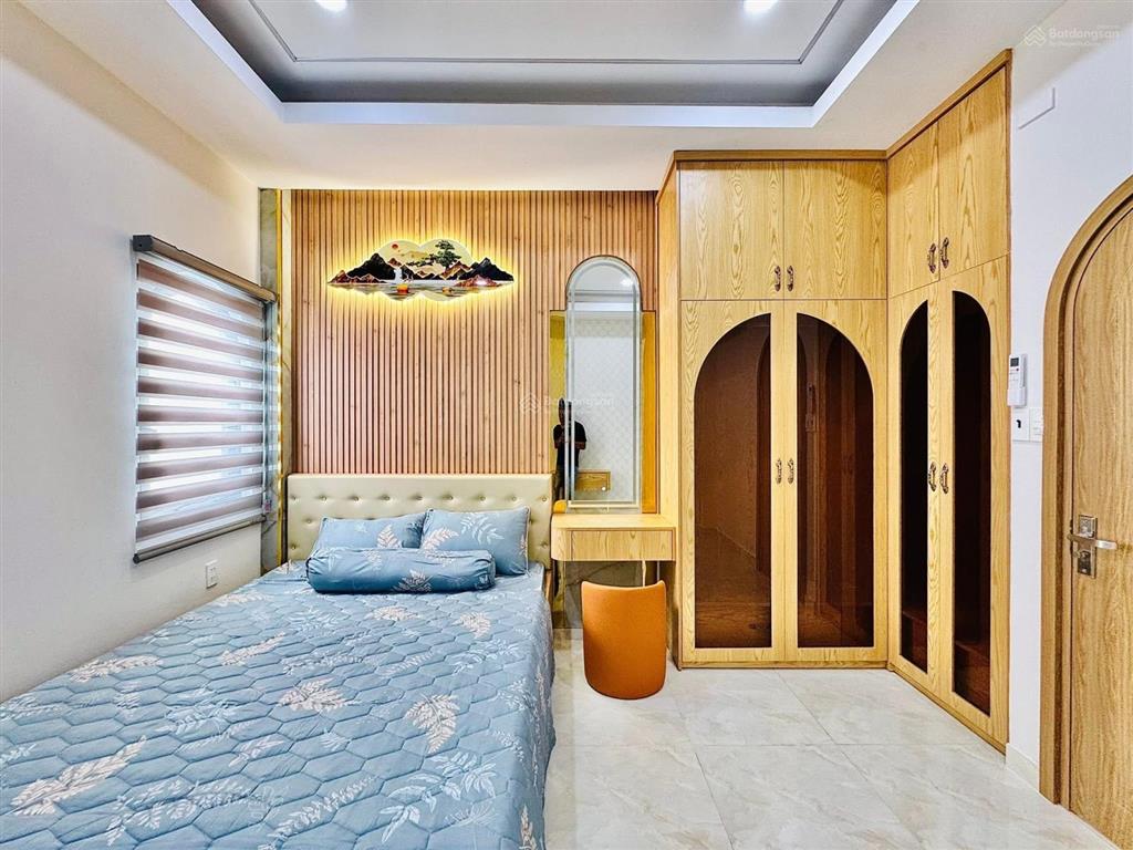 Cần bán gấp nhà đường oto trần huy liệup11phú nhuận. chỉ 4tỷ2/79m2 gần trường tiểu học, thuê 24tr