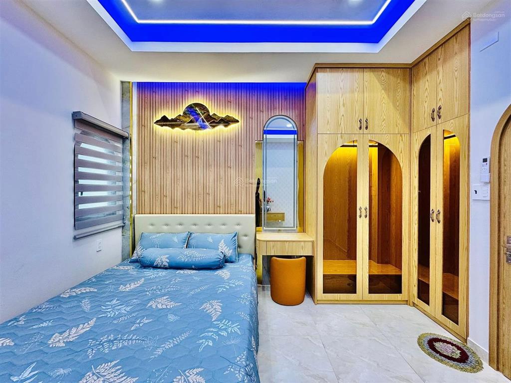 Cần bán gấp nhà đường oto trần huy liệup11phú nhuận. chỉ 4tỷ2/79m2 gần trường tiểu học, thuê 24tr