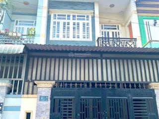 Cần tiền bán gấp căn nhà 100m2 ngay chợ bình chánh sổ hồng riêng