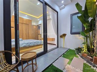 Nhà đẹp đường 6m nguyễn trọng tuyểnphú nhuận.giá 3tỷ950.đang cho thuê 22tr.gần học viện hàng không