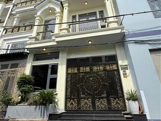 Cần vốn làm ăn bán nhà đường 5.3m hòa hảoq10. giá 4tỷ090. đang cho thuê 21tr. gần svđ thống nhất