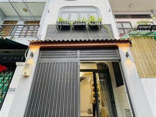 Nhà đẹp đường 6m vườn chuối  quận 3. giá 4tỷ460. đang cho thuê 24tr. gần bệnh viện nhiệt đới