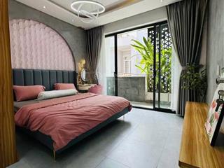 Bán căn nhà đường 6m cao thắng  q3. giá 4tỷ800. đang cho thuê 35tr. cách đường điện biên phủ 160m
