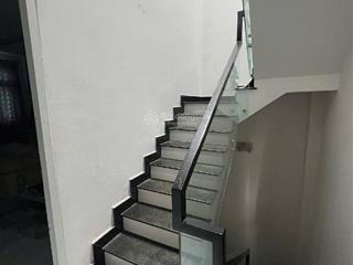Chuyển công tác nhượng nhà đường ôtô 6m hồ bá kiệnq10. giá 4tỷ250. cho thuê 21tr.gần chợ hòa hưng