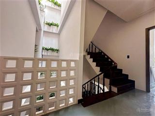 Nhà đẹp đường 7m nguyễn đình chiểuq3. giá 5tỷ350. đang cho thuê 27tr. gần bệnh viện da liễu tp.hcm