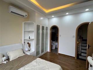 Nhà decor đẹp đường 6m sư vạn hạnh  q10. giá 4tỷ870. đang cho thuê 19tr. gần bệnh viện nhi đồng 1