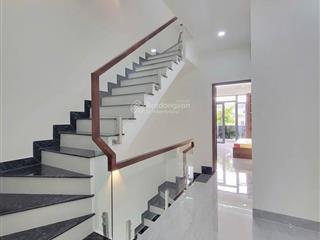 Nhà đẹp đường 6m thích quảng đức phú nhuận. giá 4tỷ120. đang cho thuê 23tr. gần thcs trần huy liệu