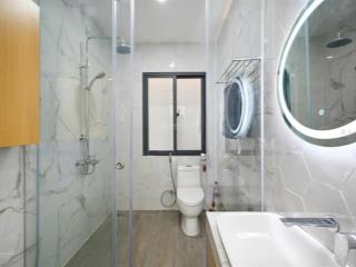 Nhà đẹp đường 6m phạm viết chánh bình thạnh. giá 4tỷ050. đang cho thuê 19tr. gần trường mầm non 19