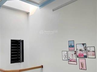 Cần bán nhà đường ôtô 5.7m nguyễn kiệmphú nhuận. cho thuê 21tr. gần chợ nguyễn đình chiểu