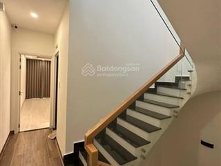 Cô sương bán nhà đường 6.3m trần tuấn khải q5. giá 4tỷ160.đang cho thuê 25tr.gần bệnh viện an bình