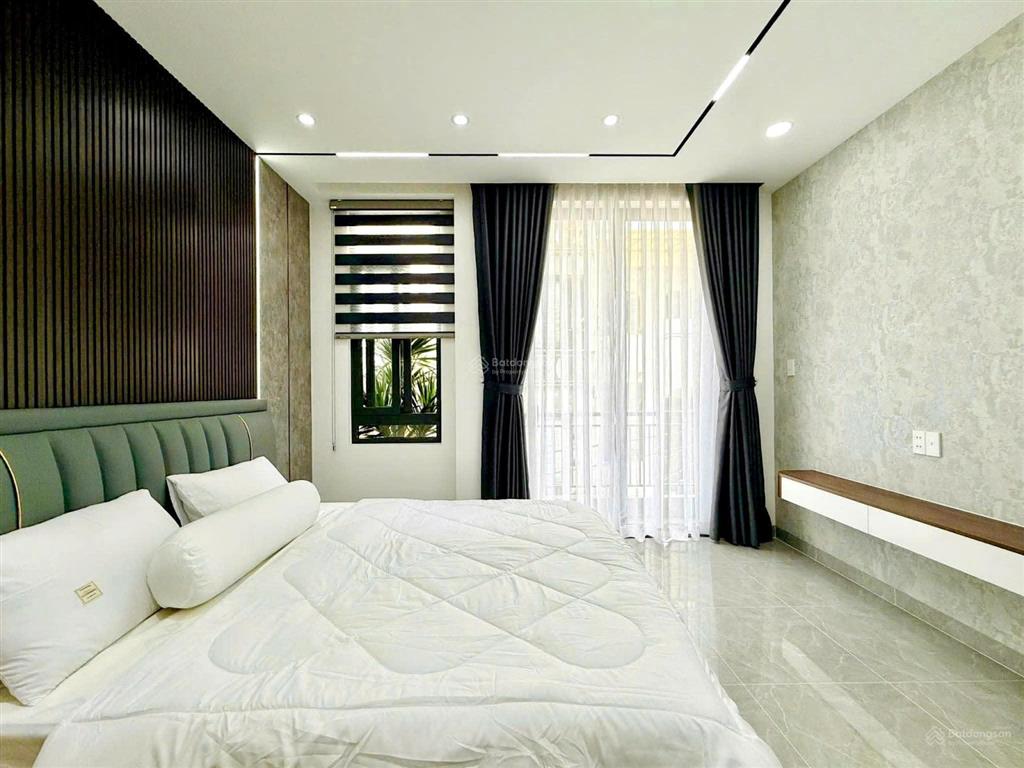 Nhà hiếm đường ô tô 6m ngay võ thị sáu  q3. giá 5tỷ350. cho thuê 26tr/82.5m. gần ubnd quận 3