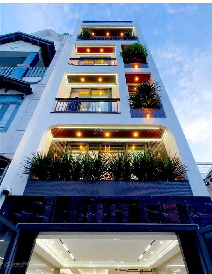 Nhà hiếm đường ô tô 6m ngay võ thị sáu  q3. giá 5tỷ350. cho thuê 26tr/82.5m. gần ubnd quận 3