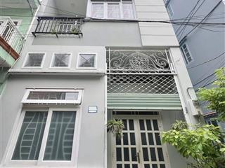 Cô thìn bán căn nhà đường 6m võ thị sáu  q3. giá 4tỷ690. đang cho thuê 29tr. gần viện pasteur