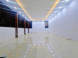 Toà văn phòng mặt phố âu cơ giá 49 tỷ nhỉnh 130m* 7t mt6m vị trí vàng bên hồ tây kinh doanh đỉnh