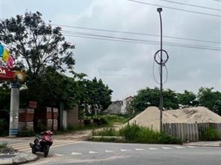Siêu phẩm hiếm. gia lâm  2 mặt tiền  mặt ngõ to như phố  ngõ thông  ôtô vào tận đất