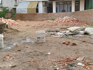 Đa tốn có 1 không có 2 lô góc, thông tứ ngả đất có dt 65 m đường trước nhà 5m phù hợp kinh doang