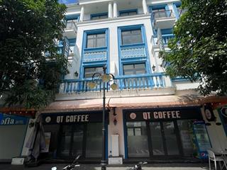 26tr/ tháng. cho thuê cặp shop thông khu qt  grand world.  0906 858 ***