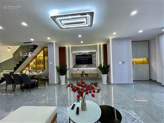 Chủ xuất cảnh nên cần bán gấp  hiếm có khó tìm ở gò vấp nhà ngang 5.5m