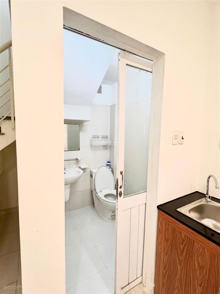 140 tr/m2  bán gấp nhà phan văn trị, p.12