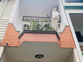 126tr/m2  nhà 2 tầng 30m2 nở hậu quận 3