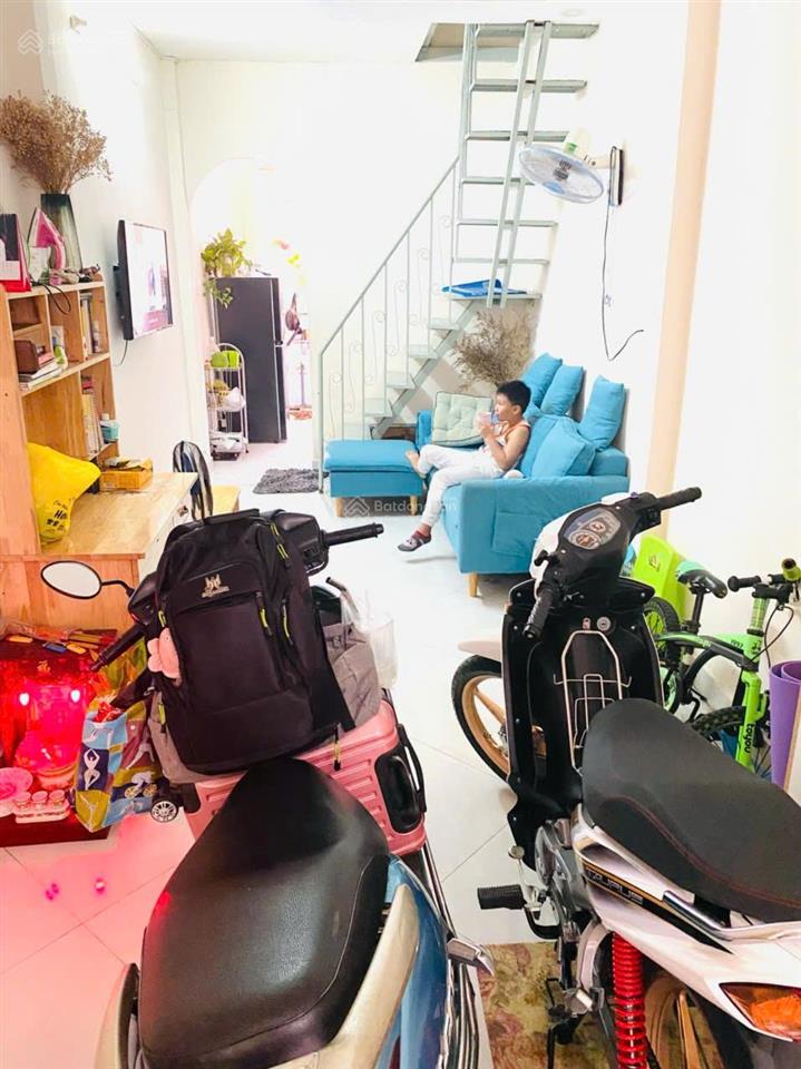 132tr/m2  nhà 28m2 nở hậu phân khúc 3 tỷ ngay cv tầm vu