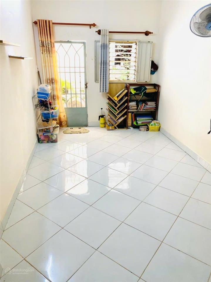 132tr/m2  nhà 28m2 nở hậu phân khúc 3 tỷ ngay cv tầm vu