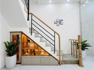 Nhà 27m2 giá 4.79 tỷ  hẻm 1/ siêu thoáng