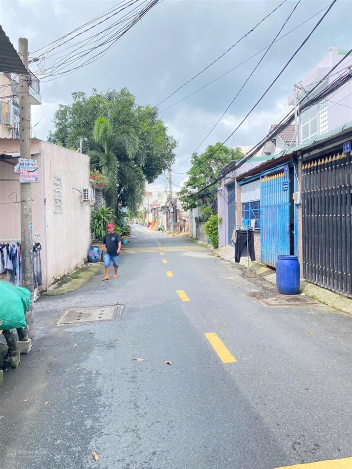 Bán gấp nhà mt đường 21 hbp. dt 131.8m2 ngang 5.5m, đường nhựa 10m, hsxd 6 lầu.  0769 684 ***