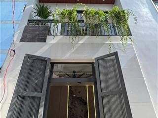 Nhà đẹp gần chợ, gần trường  khu an ninh cao giá tốt chỉ 2 tỷ 990 sổ riêng 50m2
