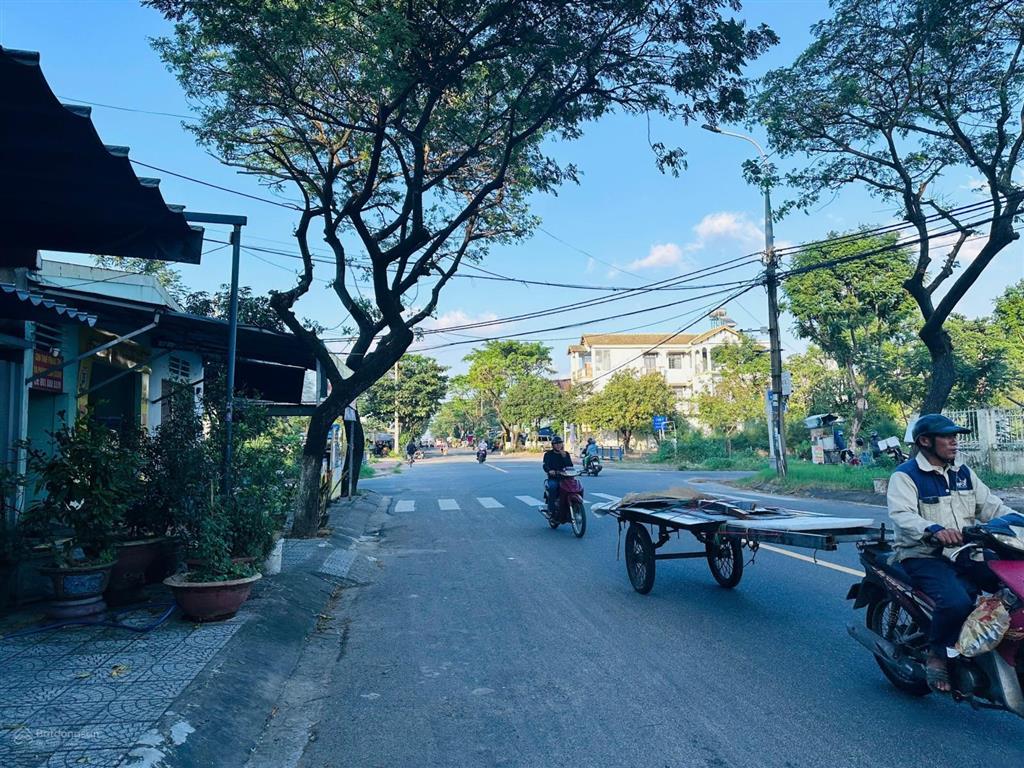 [hàng hiếm] bán đất tặng nhà 2 mê đường 10m5 lề 5m trục trần đình tri thông biển nguyễn tất thành