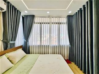 Nhà đẹp trung tâm phú nhuận cách mặt tiền 1 căn btct 4 tầng nội thất cao cấp chỉ 8.x tỷ!