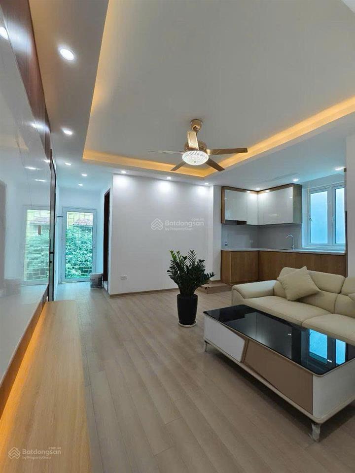 Bán nhà tập thể gần bệnh viện 108 ngõ phân lô to nhà đẹp 3 mặt thoáng chỉ việc ở