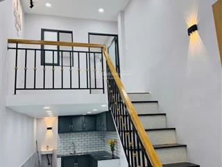 Bán nhà chiến lược  30m2  ngang 3m  2 tầng  giáp tân phú