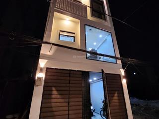 Gấp! hxh thống nhất p11, 5mx17m cn 73m2, 1 trệt 2 lầu 4pn giá rẻ chỉ 6,9 tỷ tl