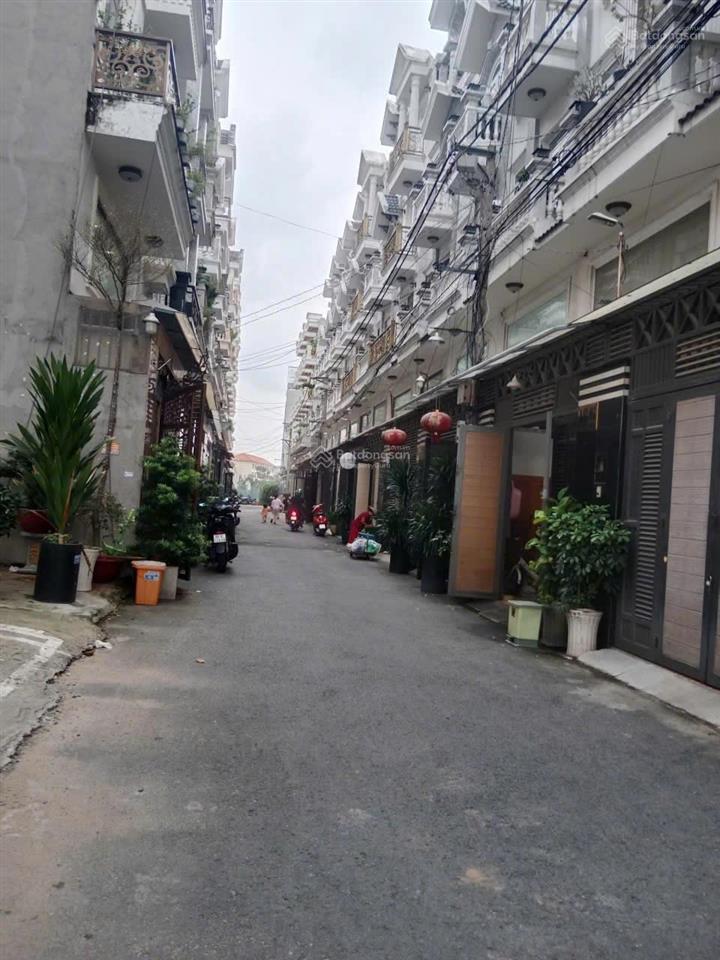 Hot! nhà 4 lầu mới ở liền nguyễn văn dung, nguyễn oanh,p6. dt 4m x 16m=64m2, 5pn 6wc chỉ hơn 8tỷ