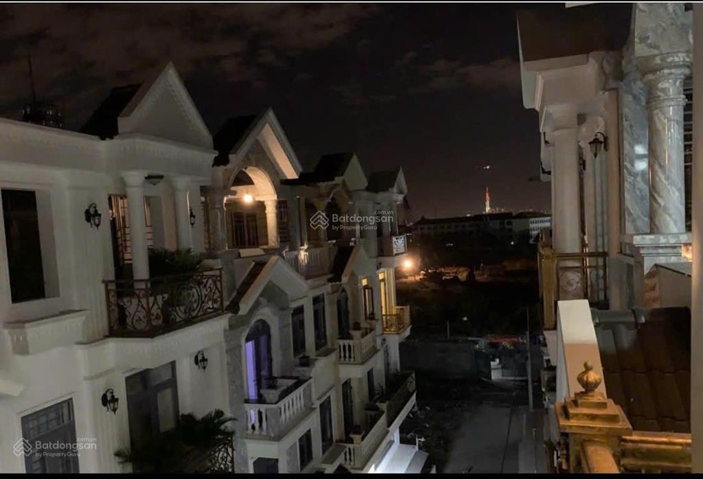 Hot! nhà 4 lầu mới ở liền nguyễn văn dung, nguyễn oanh,p6. dt 4m x 16m=64m2, 5pn 6wc chỉ hơn 8tỷ